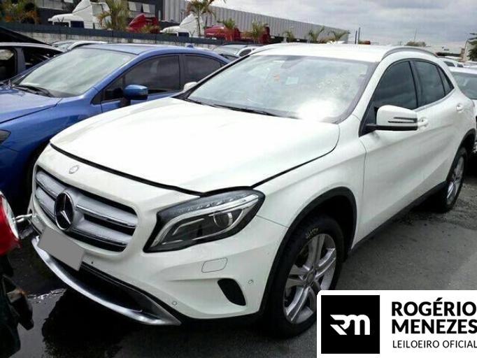 MERCEDES BENZ GLA 16/16