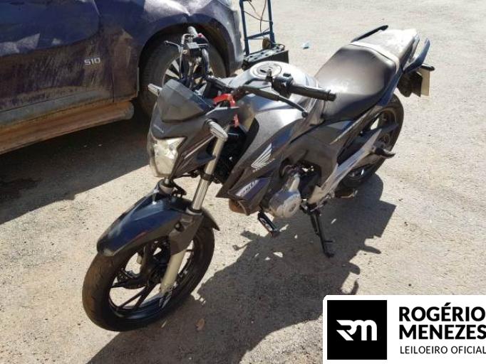 HONDA CB 250 F 20/20