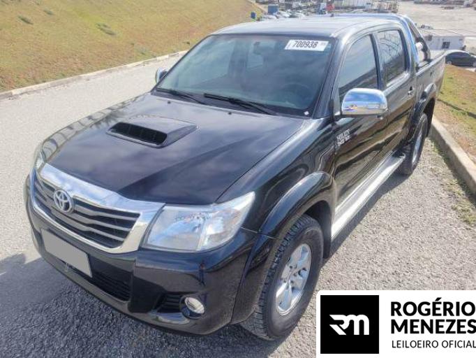 TOYOTA  HILUX CD 13/13